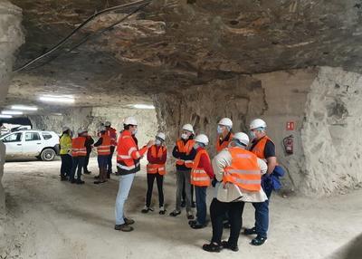 Carrière souterraine : une véritable mine naturelle d'or... blanc gris à Elzange