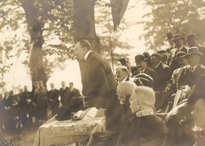 Déambulation il était une fois l'histoire d'une inauguration 1922 / 2022 à Lourdes