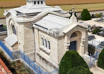 Découverte d'un mausolée de style néo-byzantin à Bourgogne