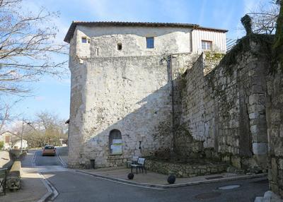Découverte d'une tour du XVIe siècle à Lectoure