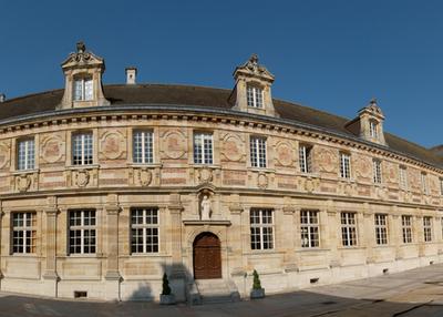 Découverte de l'histoire et de l'architecture du conseil départemental à Chalons en Champagne