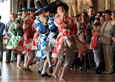 Démonstration de danse et initiation à l'art baroque à Sable sur Sarthe