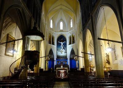 Entrez dans une chapelle de style « néo-gothique troubadour » à Montpellier