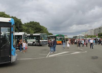 Exposition de bus historiques à Nantes