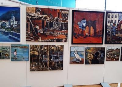 Exposition de peintures d'une artiste locale à Saizerais
