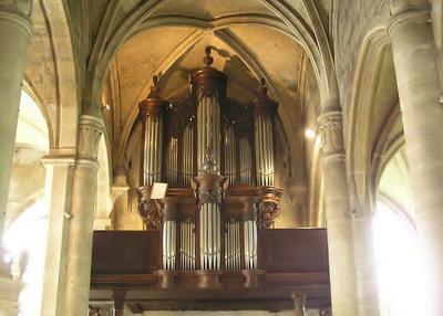 Jeu d'orgue par isabelle le gall-mialon organiste titulaire à Magny en Vexin