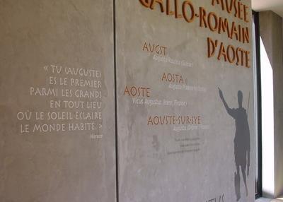 « Fresque Antique : Gaulois Contre Romains » à Aoste