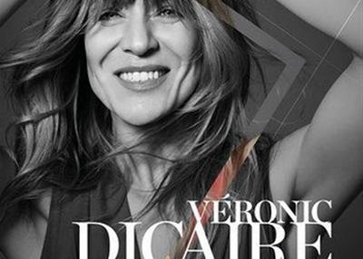 Véronic Dicaire Dans Showgirl à Paris 15ème