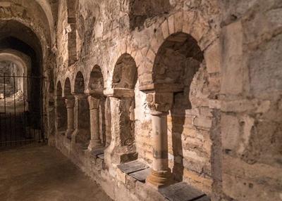 Visite Commentée De La Crypte Saint-aignan à Orléans