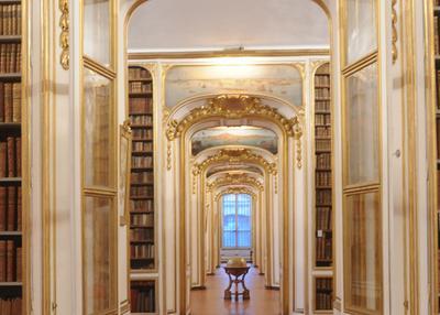 Visite de la galerie d'honneur de l'hôtel des affaires étrangères à Versailles