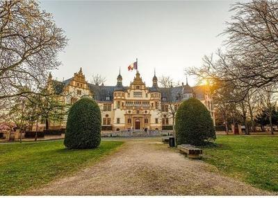 Visite des salons et des jardins d'un palais emblématique à Metz