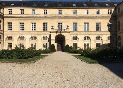 Visite Du Pavillon Boncourt, Hôtel De La Ministre De L'enseignement Supérieur, De La Recherche, Et De L'innovation à Paris 5ème