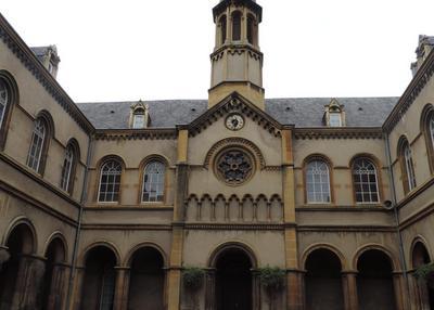 Visite guidée d'un lycée représentant plus de 200 ans d'enseignements à Metz