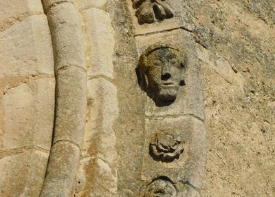 Visite guidée des deux enceintes médiévales à Aurignac