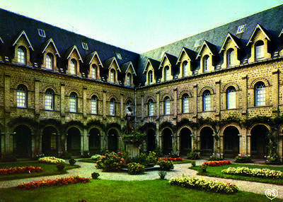 Visite guidée historique des franciscaines à Deauville