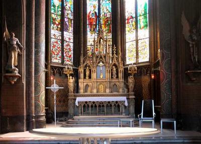 Visite libre d'une Église construite entre le XIIe et le XIVe siècle à Metz