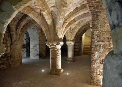 Visite libre de caves médiévales à Chalons en Champagne