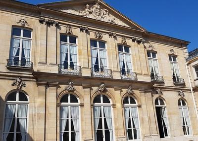 Visite Libre De L'hôtel De Brienne Et Du Cabinet De La Ministre Des Armées à Paris 7ème