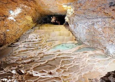 Visite Libre des Grottes de la Balme à La Balme les Grottes