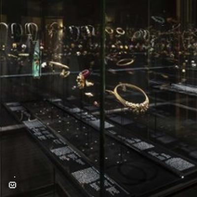 Galerie des Bijoux avec Collections et Expositions