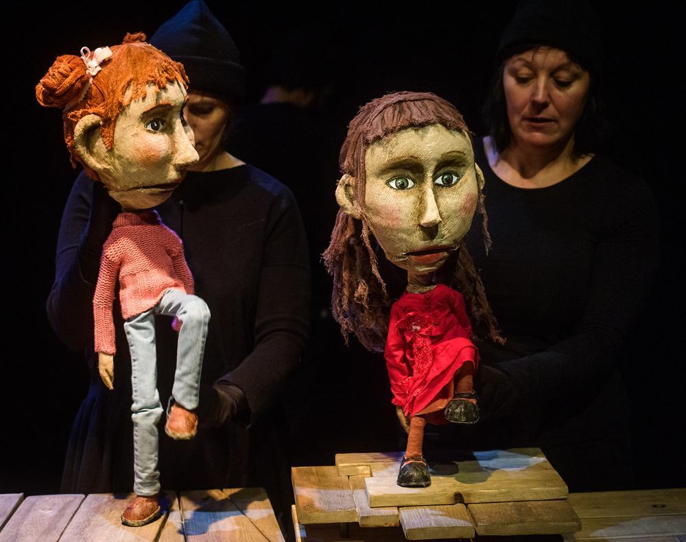 Théâtre de deux mains – Spectacles de marionnettes pour enfants